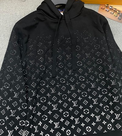 루이비통 모노그램 그라디언트 니트 후드