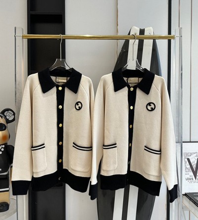 구찌 23SS GG 인터로킹 울 가디건
