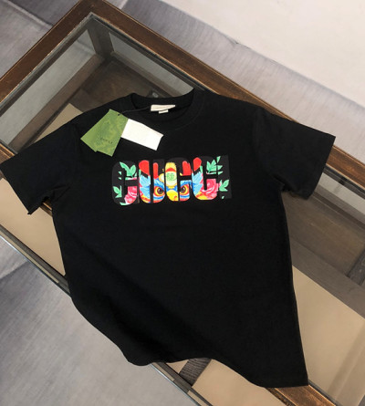 구찌 프린팅 반팔티