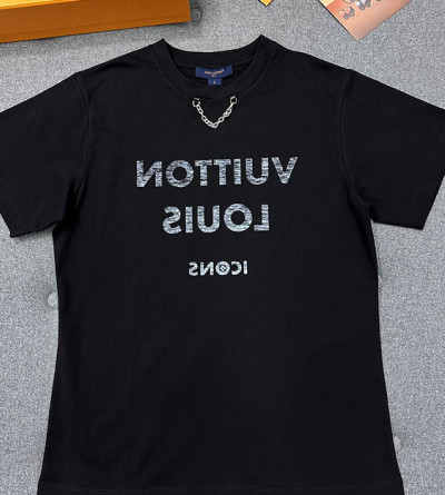 루이비통 프린트 체인 반팔티