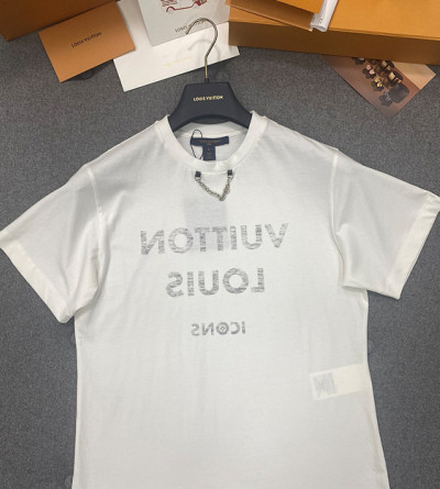 루이비통 프린트 체인 반팔티