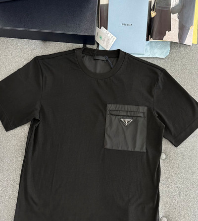프라다 나일론 패치 반팔티
