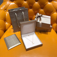 불가리 디바스 드림 목걸이