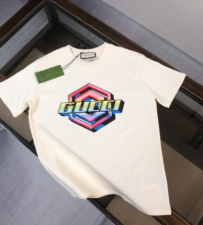 구찌 프린팅 반팔티