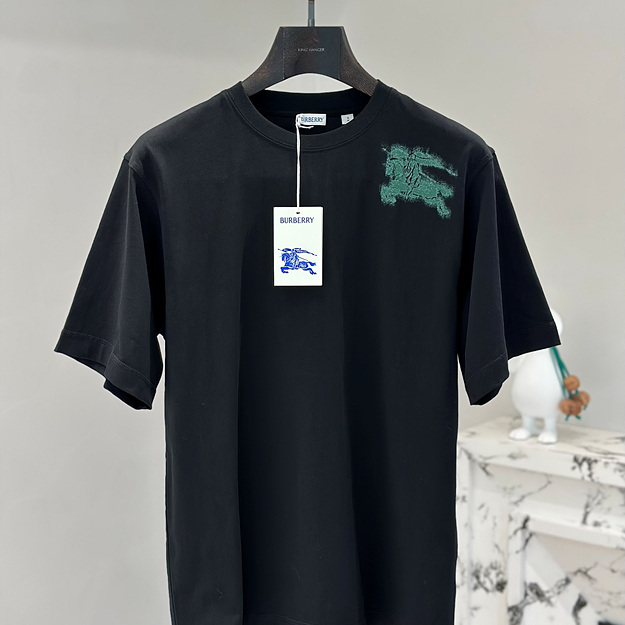 버버리 프린팅 반팔티