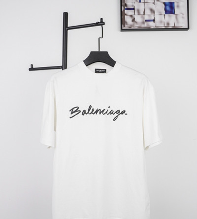 발렌시아가 핸드페인팅 반팔티