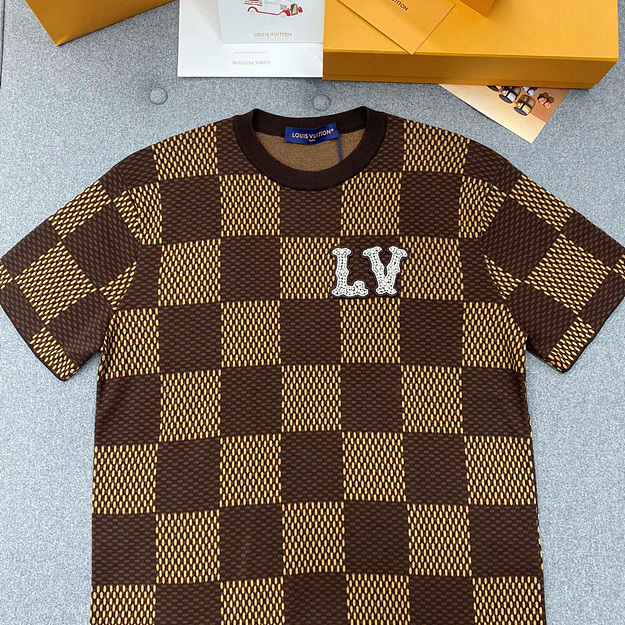 루이비통 크리스탈패치 코튼 반팔티