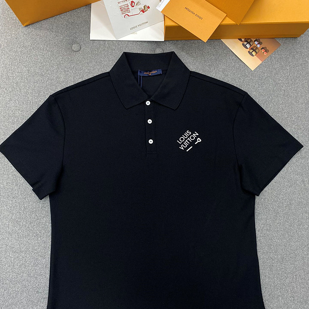 루이비통 로고 자수 폴로 셔츠