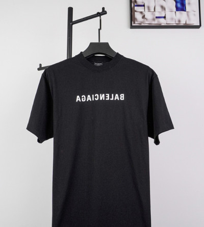 발렌시아가 반전 레터링 반팔티