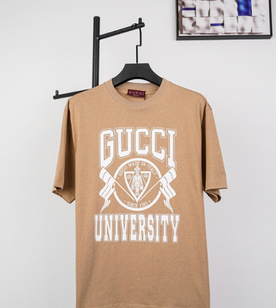 구찌 프린트 반팔티