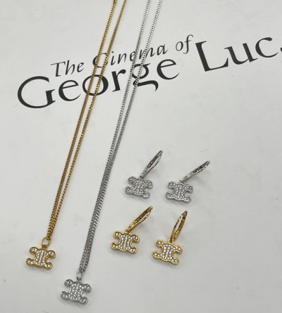 셀린느 클래식 로고 큐빅 실버 목걸이