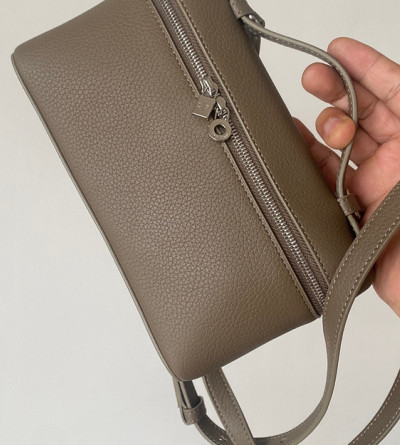 로로피아나 엑스트라 포켓 L19