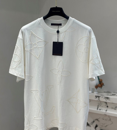 루이비통 자수 반팔티