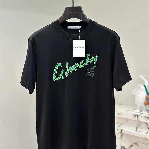 지방시 레터링 자수 반팔티