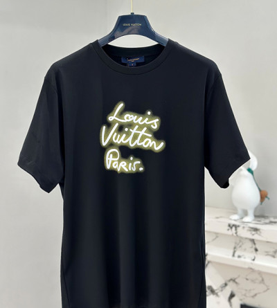 루이비통 네온 로고 반팔티