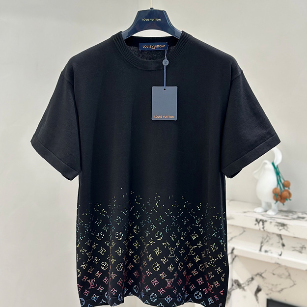 루이비통 그라데이션 니트 반팔