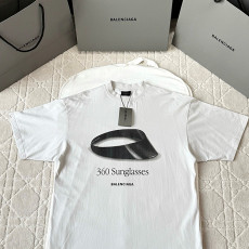 발렌시아가 프린트 반팔