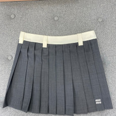 미우미우 그레이 플리츠 스커트