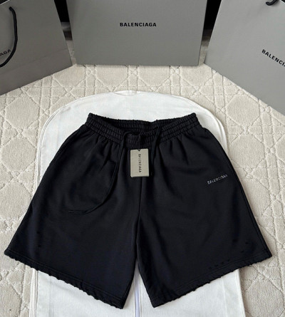 발렌시아가 핫픽스 반바지