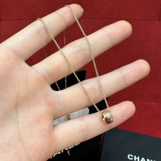 샤넬 코코 크러쉬 네크리스