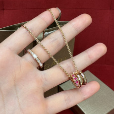 불가리 세르펜티 바이퍼 목걸이