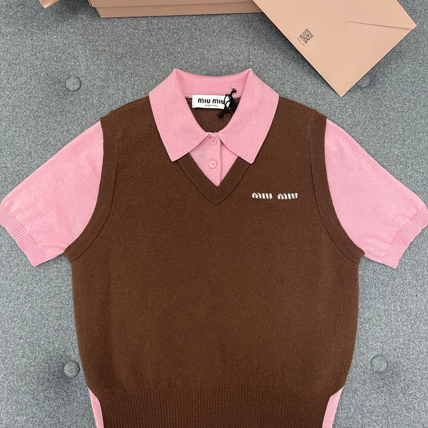 미우미우 울 혼방 니트