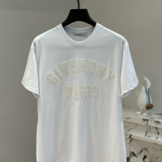 지방시 입체 자수 반팔