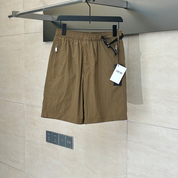 디올 커스텀 테크 원단 반바지