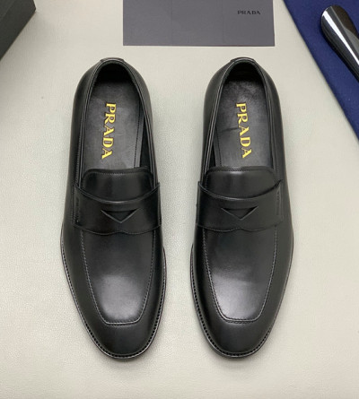 프라다 로퍼