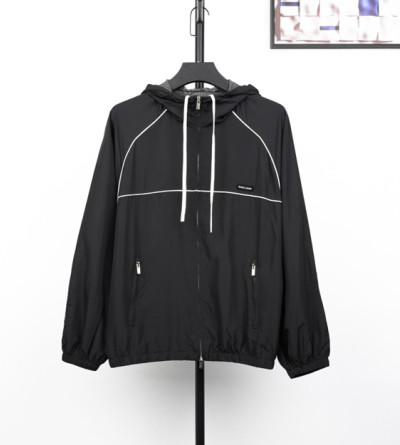 미우미우 바람막이