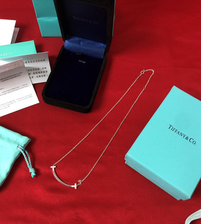 티파니 스마일 미디엄 펜던트