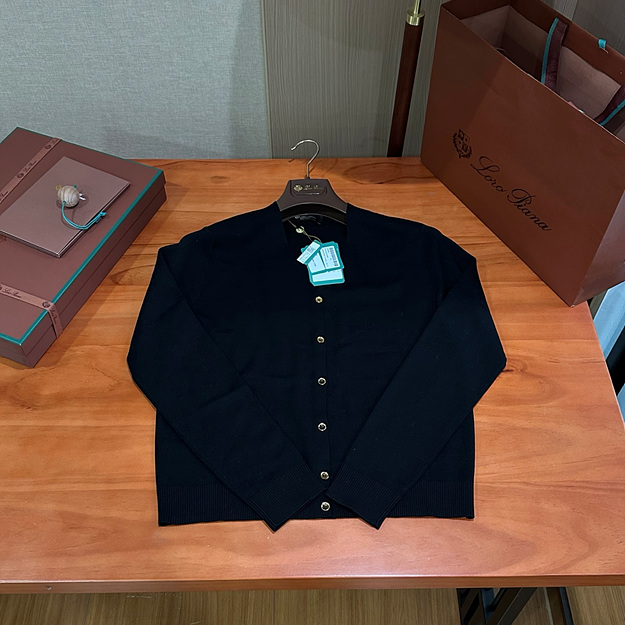 로로피아나 브이넥 가디건