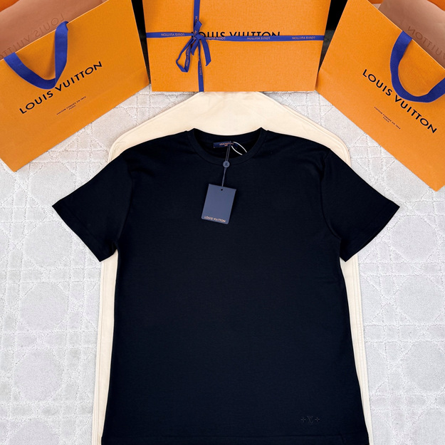 루이비통 자수 반팔