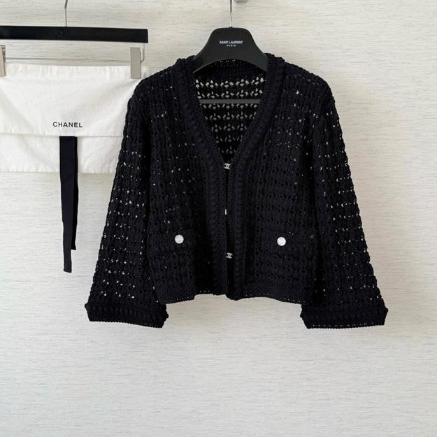 샤넬 펀칭 가디건