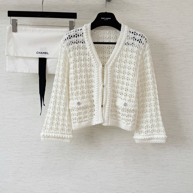 샤넬 펀칭 가디건