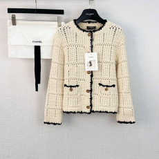 샤넬 펀칭 니트 가디건