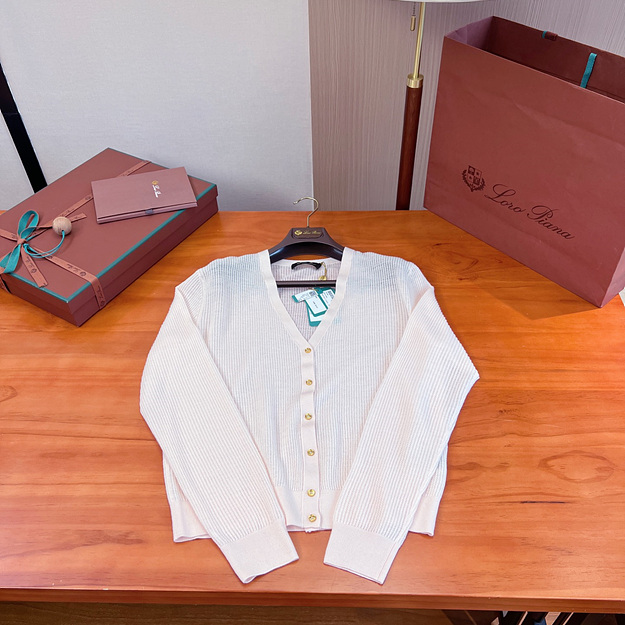 로로피아나 브이라인 가디건