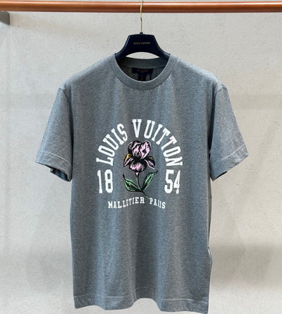 루이비통 프린팅 반팔