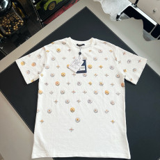 루이비통 프린팅 반팔