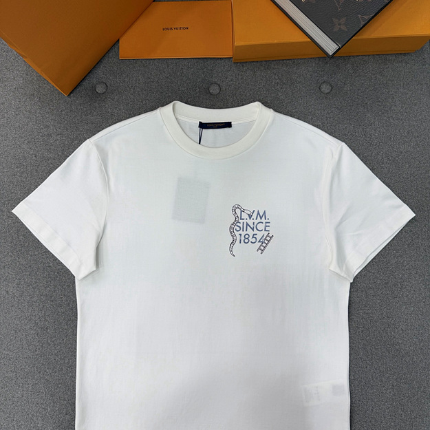 루이비통 프린팅 반팔