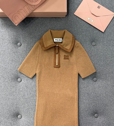 미우미우 캐시미어 혼방 니트 반팔