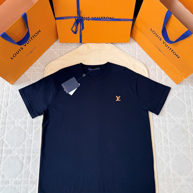루이비통 로고 반팔
