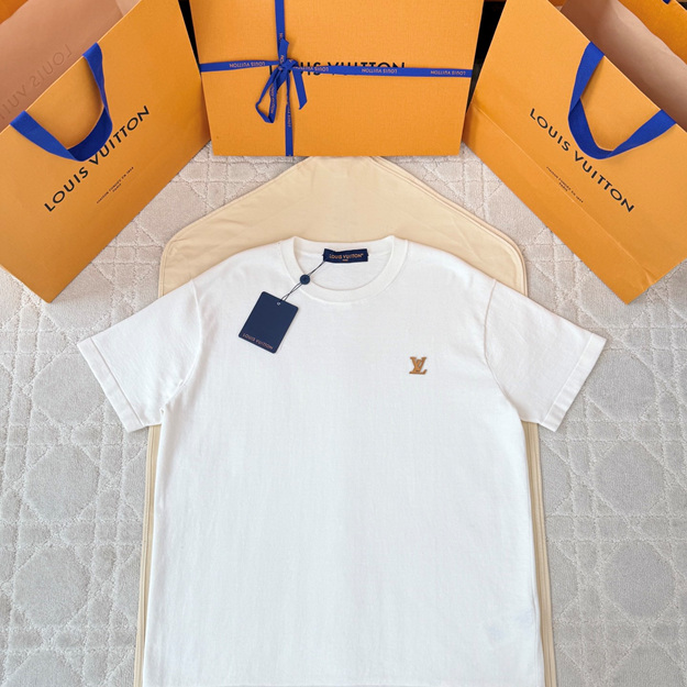 루이비통 로고 반팔