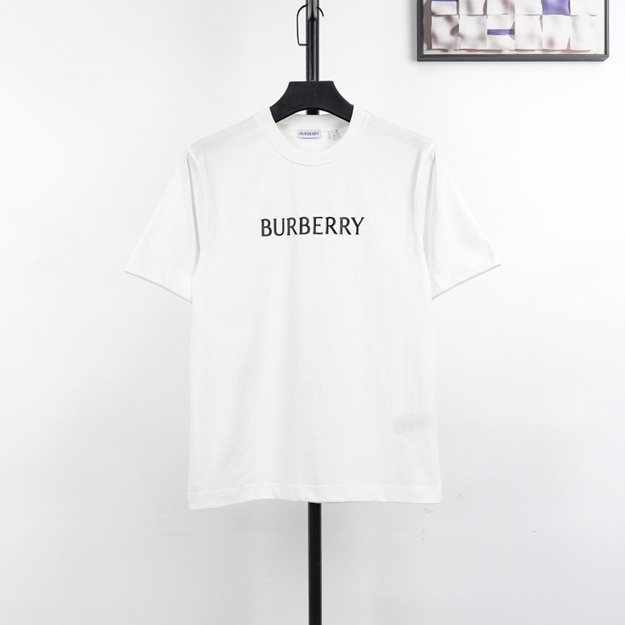 버버리 레터링 반팔